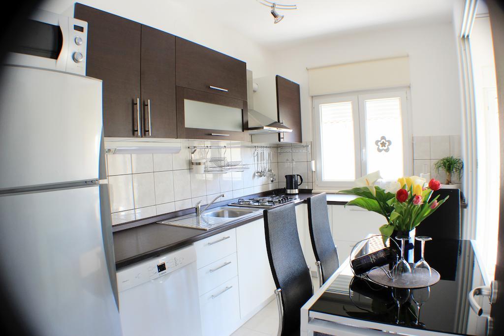 Apartments Robert Kaštela Pokoj fotografie